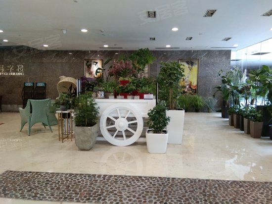 银泰中心写字楼 