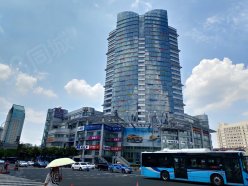 恒隆中心153平精装 一个隔间朝南 电梯口,宁波海曙鼓楼恒隆中心写字楼