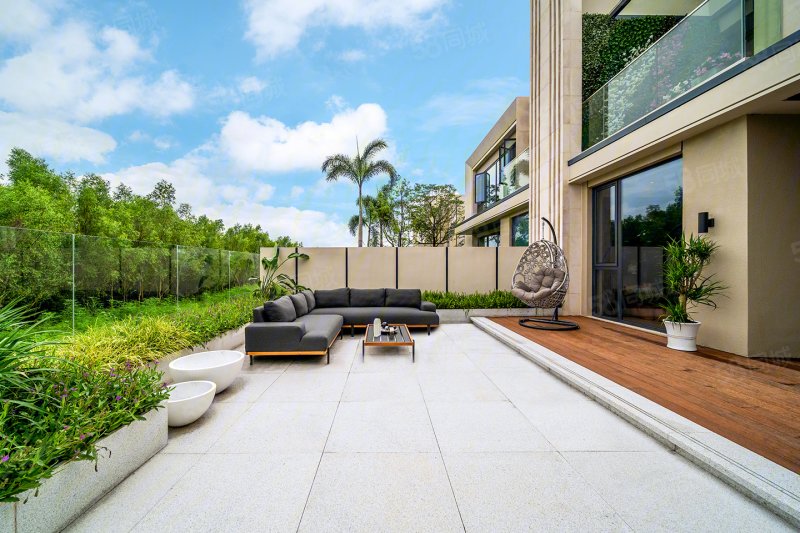 广东大湾区少有别墅群世茂碧海银湖适合自住养生养老度假