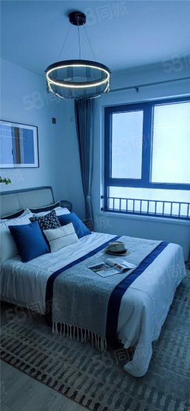 京能·西山印4室2廳2衛(wèi)115㎡南北339萬