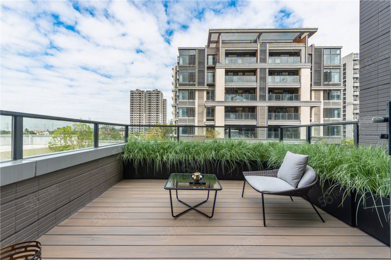 南沙城芯返现保利半岛叠墅5层使用率私家电梯四面环水