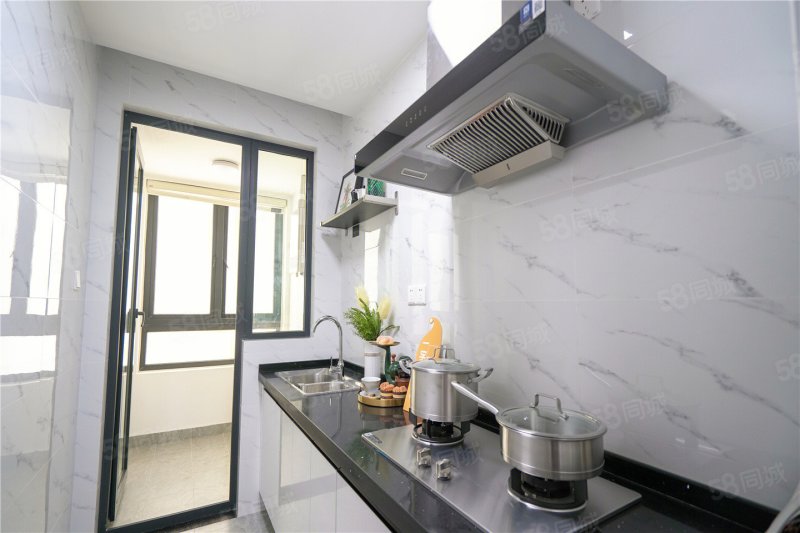 煌华晶萃城峯悦3室2厅1卫81.77㎡南188万