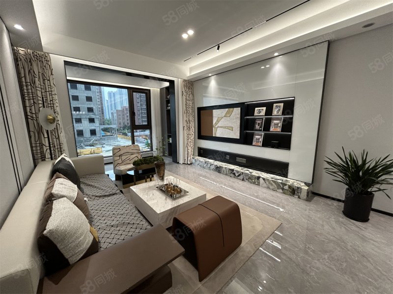 华实长沙领峯(新房)4室2厅131㎡143万二手房图片