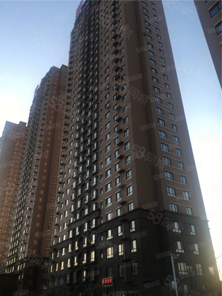 巴塞罗那开发商自渠  二期凯润花园一线河景 买房渠道价格