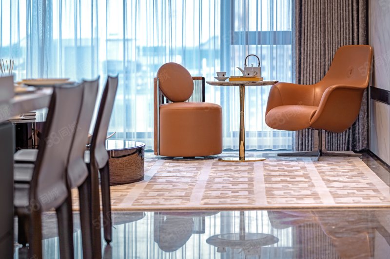 和光悅府(新房)4室2廳3衛(wèi)170㎡南1496萬