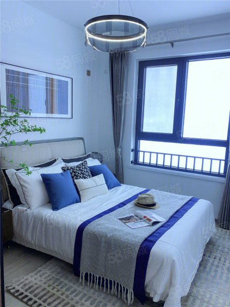 京能·西山印4室2廳2衛(wèi)115㎡南北339萬