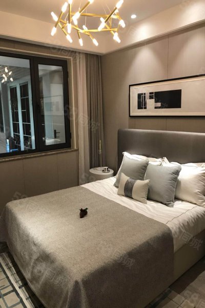 綠城西府海棠3室2廳1衛(wèi)90㎡南北468萬