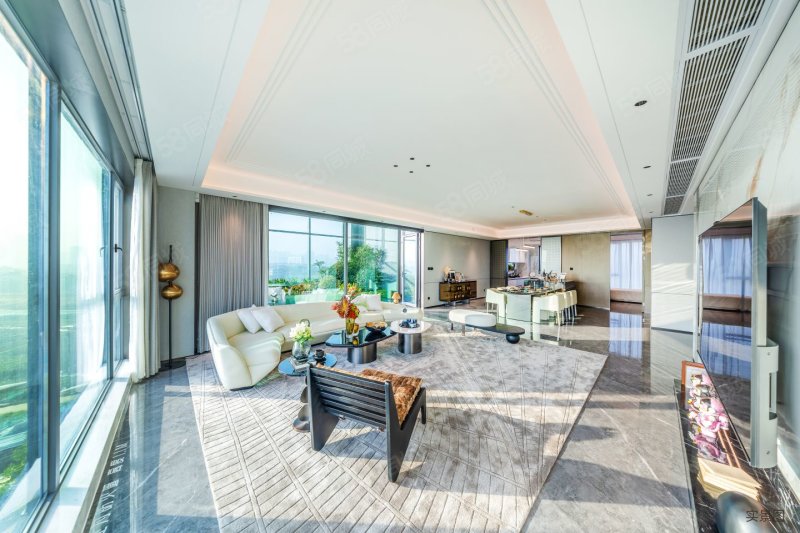 润和大泽湖4室2厅197㎡296万二手房图片