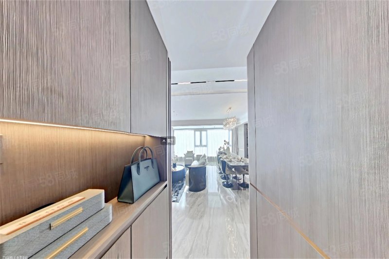 天一公园首府三期4室2厅143.51㎡69万二手房图片