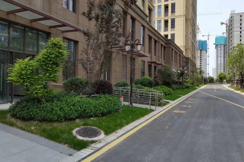 【10图】南站旁 一手现房 复试公寓 只要1万 找我可享优惠,瑞鑫悦荣府