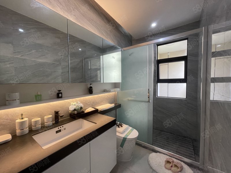 玉都新城·亨利御景4室2厅127.25㎡63万二手房图片