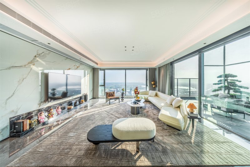 润和大泽湖4室2厅197㎡296万二手房图片